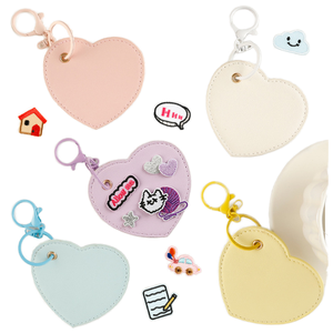 Patchs thermocollants brodés coréens et japonais pour porte-clés et sacs de voyage DIY, avec motifs cœur colorés en cuir, à repasser, de forme rectangulaire - Product Image 1