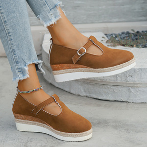 Chaussures compensées européennes et américaines en daim tressé à semelle épaisse pour femme, taille 44, collection automne - Product Image 6