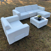 Canapé compressé moderne au design unique, confortable pour jardin et terrasse, idéal pour l'extérieur