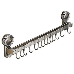 Estante de pared con ventosas y ganchos para almacenamiento de utensilios de cocina, sin perforaciones, acabado pulido. - Product Image 3