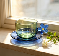 Set Cangkir Kaca Hijau Gradasi WUSO 200ml dan Piring Biru dengan Gagang Bunga 3D, Mug Tahan Panas untuk Teh Kopi