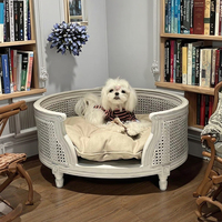 Lit pour chien et chat de petite taille, style célébrité internet, en rotin/osier écologique, canapé-lit, design solide, rétro, classique, avec coussin surélevé, type grotte en carton