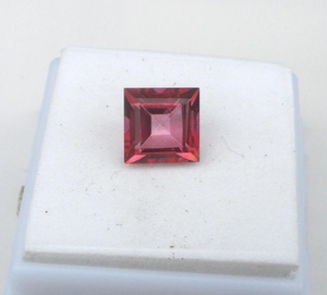 Quartz rose carré, pierre précieuse naturelle facettée, pour collection, bijoux, artisanat et cadeaux - Product Image 1