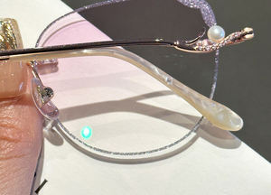 0630-B <span class=keywords><strong>Monture</strong></span> de lunettes anti-lumière bleue avec <span class=keywords><strong>lunette</strong></span> incrustée de diamants <span class=keywords><strong>Monture</strong></span> de lunettes sans <span class=keywords><strong>monture</strong></span> en métal pour femmes et hommes - Product Image 6