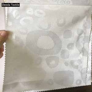 Deeda Factory Quality White Hotel Bed Linen Fabric Tejido Algodón con Jacquard Sateen Dobby Stripes <span class=keywords><strong>y</strong></span> patrones blanqueados - Product Image 5