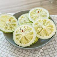 Tranches de citron vert séché en gros, procédées par lyophilisation, collation de fruits naturels de haute qualité, saine, en vrac, pour l'exportation