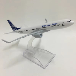Modèle d'avion en alliage Boeing 737-800 de 16 cm de Copa Airlines avec support, cadeau d'aviation, objet de collection, fourni par l'usine - Product Image 1
