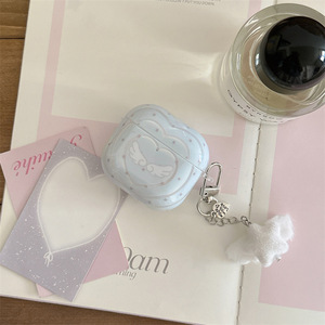 Funda semitransparente para auriculares con forma de corazón azul para AirPods Pro 2, 2.ª, 3.ª y 4.ª generación, funda protectora inalámbrica con Bluetooth - Product Image 1