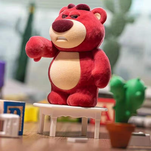 <span class=keywords><strong>Toy</strong></span> <span class=keywords><strong>Story</strong></span> Set da 8 Pezzi, Serie Big Boss Cartoon, Scatola Misteriosa con Figurine in PVC dell'Orso Fragola, Regalo di Natale - Product Image 6