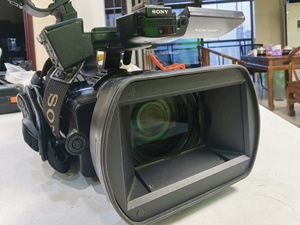 Caméscope portable HD Sony <span class=keywords><strong>PMW</strong></span> EX280 avec zoom 14x en bon état - Product Image 3