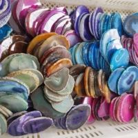 Offre Spéciale Naturel de Haute Qualité Cristal Artisanat Pour La Décoration De Couleur Tranches D'agate