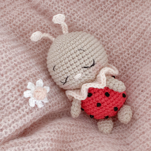 Jolie mini-<span class=keywords><strong>poupée</strong></span> amigurumi <span class=keywords><strong>en</strong></span> crochet, jouet bébé <span class=keywords><strong>en</strong></span> forme de coccinelle ou abeille, <span class=keywords><strong>en</strong></span> coton biologique avec rembourrage <span class=keywords><strong>en</strong></span> coton PP et doublure <span class=keywords><strong>en</strong></span> maille - Product Image 6