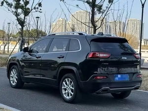 Personnalisation intérieure disponible – Jeep Cherokee SUV <span class=keywords><strong>2017</strong></span>, 2018, 2019 d'occasion, transmission automatique, conduite à gauche, couleur foncée - Product Image 5