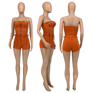 Nuova <span class=keywords><strong>Tuta</strong></span> Sexy Estiva alla Moda per Donne, Jumpsuit Intero 2022 Corto Aderente Senza Spalline con Dettagli Traforati e Lacci - Product Image 3
