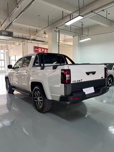 JMC 2022 Pickup Yuhu Vente Flash 2.0T Diesel Automatique R17 Édition Premium Sièges en Cuir Turbo Conduite à Gauche Empattement Standard Foncé - Product Image 4