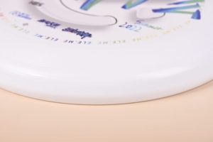 Disco volante acrilico personalizzato di vendita calda ideale per attività all'aperto ed eventi promozionali come regalo divertente e unico - Product Image 4