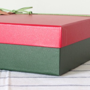 Custom Printing Cardboard Christmas Candy Gift Paper Box Christmas Eve Box with Ribbon Closure for Packaging - Product Image 5