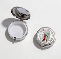 Boîte cadeau en métal haut de gamme pour la communion, chapelet de Saint-Benoît, design élégant imprimé pour la présentation