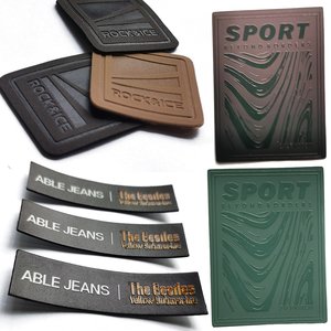 새로운 디자인 사용자 정의 Debossed 이름 의류 액세서리 가죽 PU 로고 3D 전송 청바지 라벨 - Product Image 1