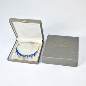 Boîte Cadeau Carrée de Luxe en Similicuir pour Bijoux, Personnalisable avec Logo, Présentoir pour Boucles d'Oreilles, Bracelets, Colliers, Bagues et Joncs – Vente en Gros - Product Image 6
