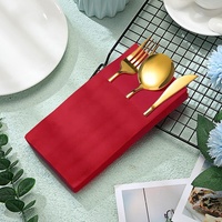 Serviette de table pliée en un seul pli rouge personnalisée avec poche pour couverts plaqués or 40*40cm 43*43cm