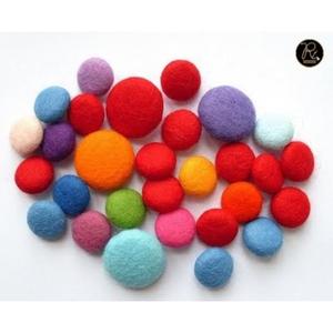 Pompones de Fieltro Hechos a Mano en Colores Variados para Proyectos de Manualidades, Decoración del Hogar y Estilo de Fiestas, Disponibles para Compra al por Mayor - Product Image 2