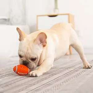 Großhandel mini quietschende tennis bälle-Sounding Ball Pet Toy zum Kauen von Hundes pielzeug Latex Rugby Tennis Basketball Hund Kauball