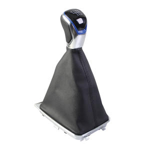 Pommeau de levier de vitesse manuel en cuir avec surpiqûres rouges pour Volkswagen Golf 7 MK7 GTI GTD 5 6 vitesses - Product Image 3