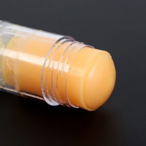 Bâton de crème à l'urée personnalisé OEM 40% Baume pour les talons Crème pour les mains et les pieds pour peau sèche fissurée Traitement du talon fissuré Prévention des engelures - Product Image 6