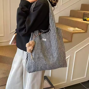 Bolsa de Compras de Lona con Correa de Hombro, Cierre de Cremallera y Gran Capacidad, Nueva Moda Femenina - Product Image 2