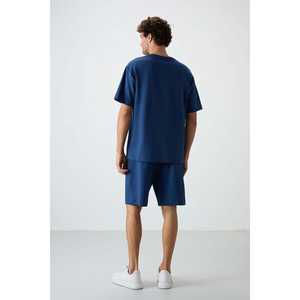 ชุดกางเกงขาสั้นโอเวอร์ไซส์ผ้าฝ้ายสำหรับผู้ชาย รุ่น Parliament สีน้ำเงิน ผ้าฝ้าย 100% ทรงเบอร์มิวดา สวมใส่สบาย เหมาะสำหรับลำลอง - Product Image 1
