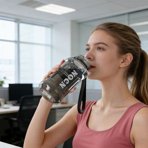 Botella de Agua Deportiva al por Mayor, Apta para Automóvil, Personalizable, con Marca, para Gimnasio, para el Verano - Product Image 5