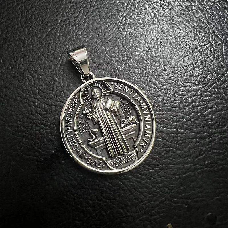 Vintage Platinum Single Pendant