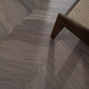 Tablas <span class=keywords><strong>de</strong></span> Parqué <span class=keywords><strong>de</strong></span> Roble con Acabado Cepillado, <span class=keywords><strong>Madera</strong></span> <span class=keywords><strong>de</strong></span> Ingeniería Europea Moderna con Sistema <span class=keywords><strong>de</strong></span> Clic para Almacén, Villa, Sala <span class=keywords><strong>de</strong></span> Estar y Cocina - Product Image 2