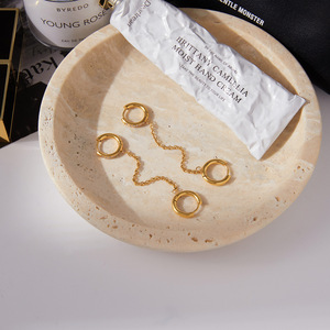 Pendientes de Aro con Cadena de Borlas y Circonitas, Chapados en Oro de 18K, Joyería Fina para Uso Diario - Product Image 4