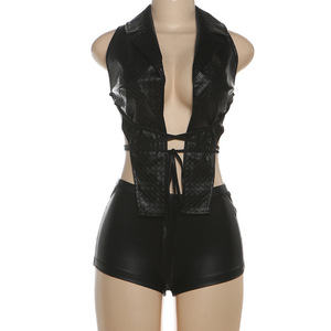 Offerta Estiva: Completo Due Pezzi da Donna con Top Corto Senza Maniche a Collo Alto e Scollo a V Profondo, Design <span class=keywords><strong>Sexy</strong></span> con Schiena Scoperta e <span class=keywords><strong>Mini</strong></span> <span class=keywords><strong>Shorts</strong></span> - Product Image 5