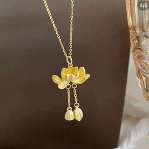 Lotus Pendant Necklace Women's Copper Alloy Flower Shape Gift Jewelry Silver Gold Tone Chain With Seedpod Drop Design - Product Image 3