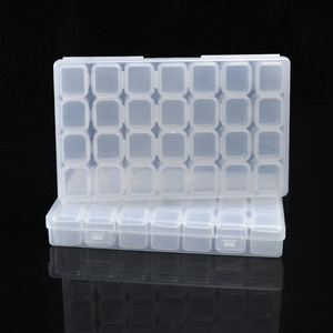 Caja de almacenamiento de joyas transparente con 28 compartimentos, tapa y compartimentos para organizar piezas de abalorios para decoración de uñas, tamaño de 2,5 cm - Product Image 4