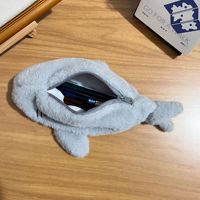 Mode stockage papeterie petites filles belle école dessin animé en peluche en forme de requin PP coton crayon sac