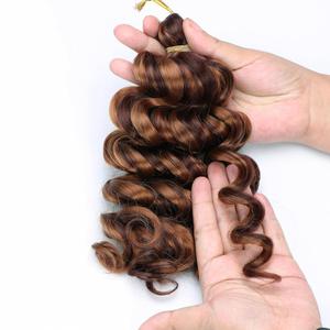 Extensions de cheveux synthétiques bouclés italiens en gros, 12 pouces, pré-étirées, tissage double machine, style français lâche noir - Product Image 4
