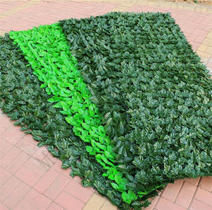 Rollo de pared de plástico de polietileno con certificación UV hecho a mano, valla de cobertura de césped <span class=keywords><strong>artificial</strong></span> de hoja verde para ocasiones artesanales de balcón - Product Image 5