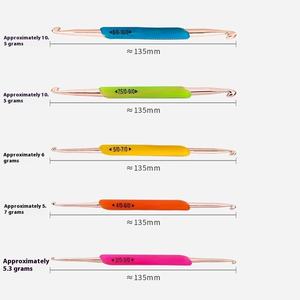 <span class=keywords><strong>Para</strong></span> <span class=keywords><strong>Amazon</strong></span> hecho a mano DIY herramienta de tejer lana TPR goma suave doble ganchillo conjunto 5 ganchos estilo Simple forma cuadrada hecho duradero - Product Image 4