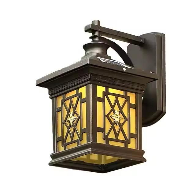 สีน้ำตาล