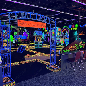Diseño y Planificación de un Mini Campo de Golf Luminoso, Configuración de Golf Interactiva Personalizada con Luces de Neón para Entretenimiento en Interiores y Parques de Atracciones - Product Image 1