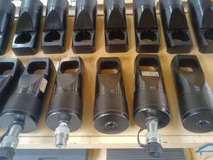 <span class=keywords><strong>Kit</strong></span> de séparateur d'écrou <span class=keywords><strong>hydraulique</strong></span> de Type fendu en acier allié haute pression 220V avec pression de travail 70Mpa pour la construction - Product Image 4