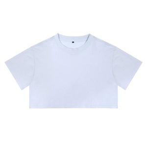 女性用Tシャツクロップトップ100% コットン箱入りクロップドTシャツグラフィッククロップトップ女性 - Product Image 3