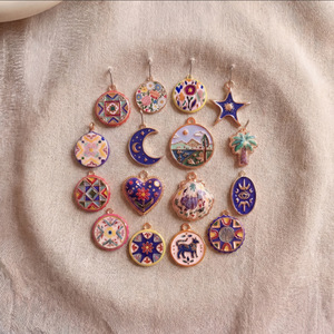 Nuovo Ciondolo Vintage in Acciaio Inox con Motivo a Stella e Luna, Placcato in Oro 18K Sottovuoto, Collana Fai-da-Te per Donna, Gioielli Regalo - Product Image 4