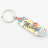 Porte-clés en forme de planche de surf avec logo personnalisé, souvenir touristique de plage, ouvre-bouteille en métal, porte-clés de surf