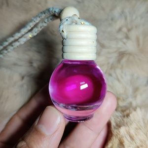 Wholesale Hot Style Crystal Glass Car <strong>Diffuser</strong> Bottle Glass Empty <strong>Diffuser</strong> Bottle with Box Wooden Cap and Lanyard Multifaceted - Product Image 6
