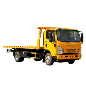 Camión de Rescate de Plataforma Plana de 5 Toneladas con Chasis Isuzu y Elevador de Ruedas - Product Image 1